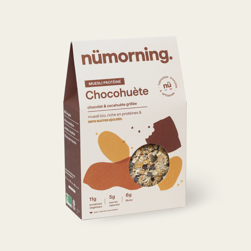 Paquet de muesli bio et protéiné Chocohuète, au chocolat et à la cacahuète, de la marque nümorning