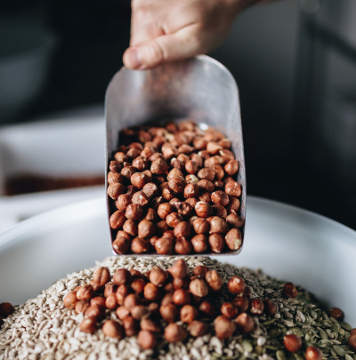 Ingrédients bruts sélectionnés pour la fabrication du granola bio nümorning Image